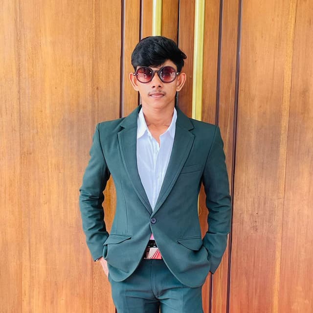 Nadeesh Nuwantha De Silva